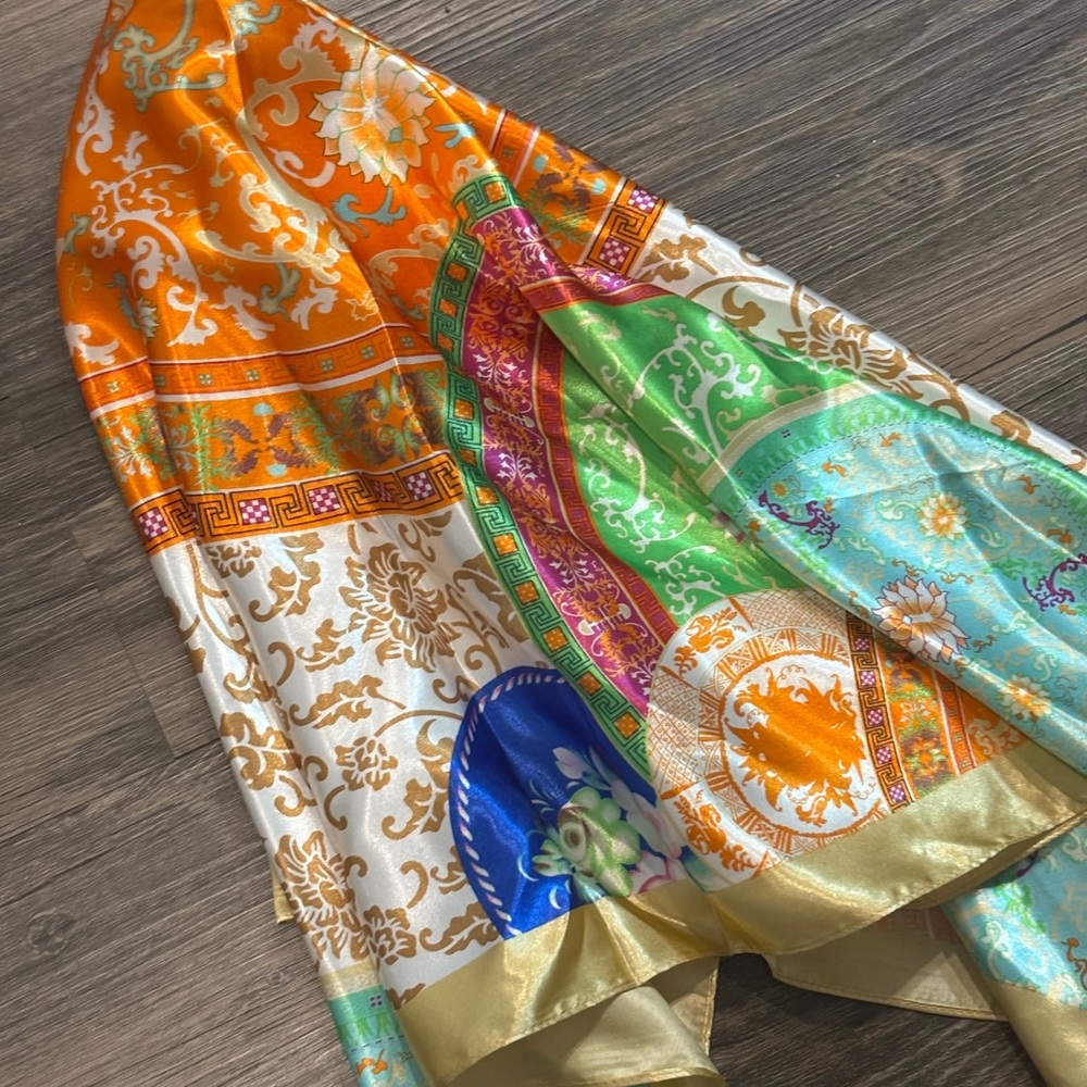 Colorful Patterned Scarf - Picture 4 of 5